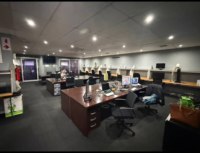 850M² OFFICE FOR SALE IN FERNDALE